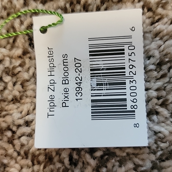 Triple Zip Hipster - Picture 2 of 6